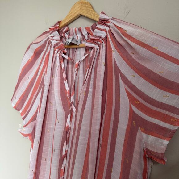 Alex & Parker Size 1X Top Pink Striped Gold Specks Flutter Sleeve Ruffle Neck - Picture 8 of 13